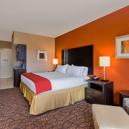 Holiday Inn Express And Suites Alpine By Ihg Экстерьер фото