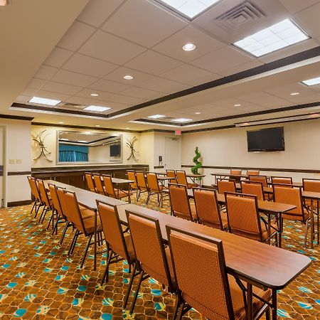 Holiday Inn Express And Suites Alpine By Ihg Экстерьер фото
