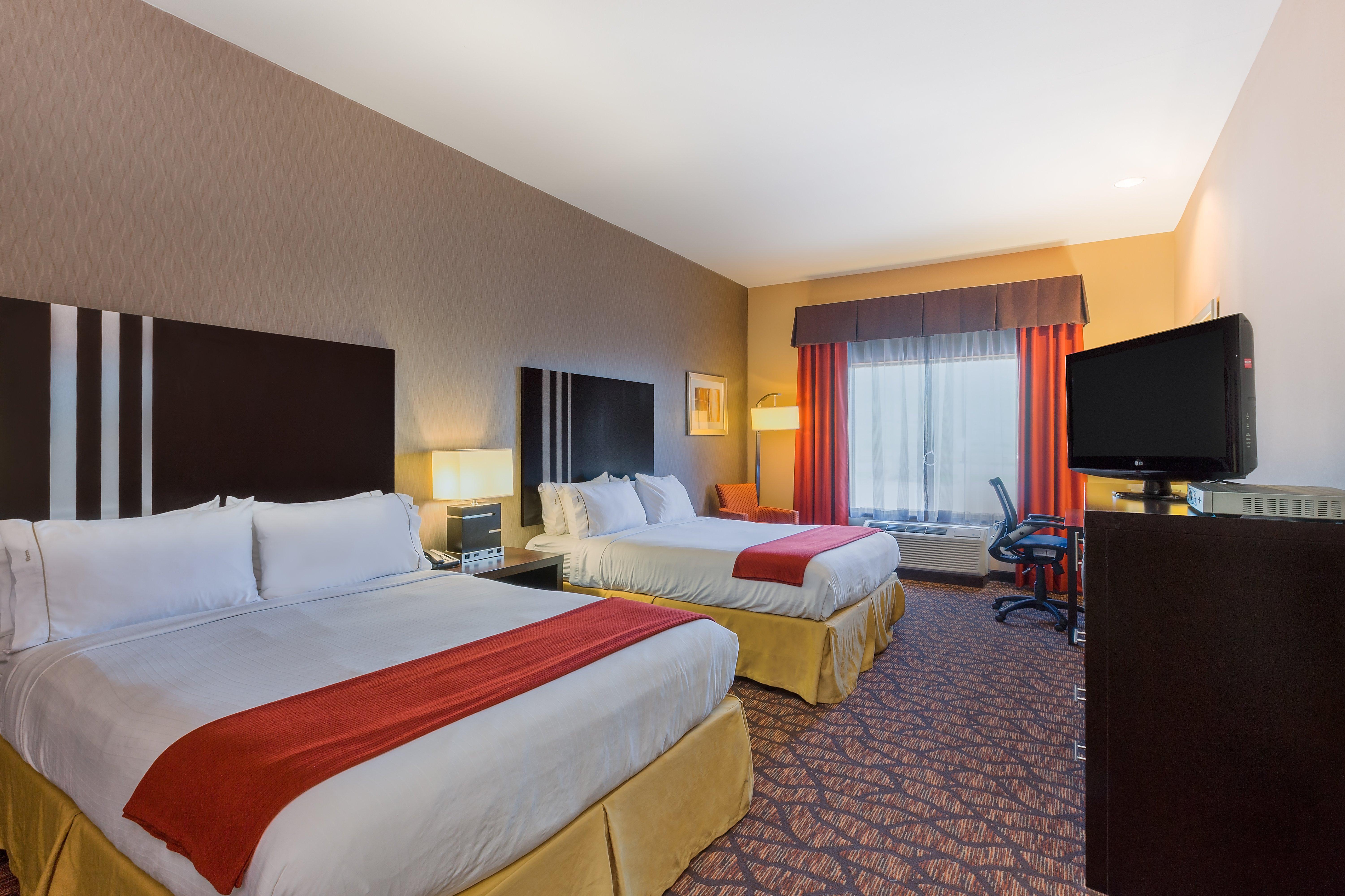 Holiday Inn Express And Suites Alpine By Ihg Экстерьер фото