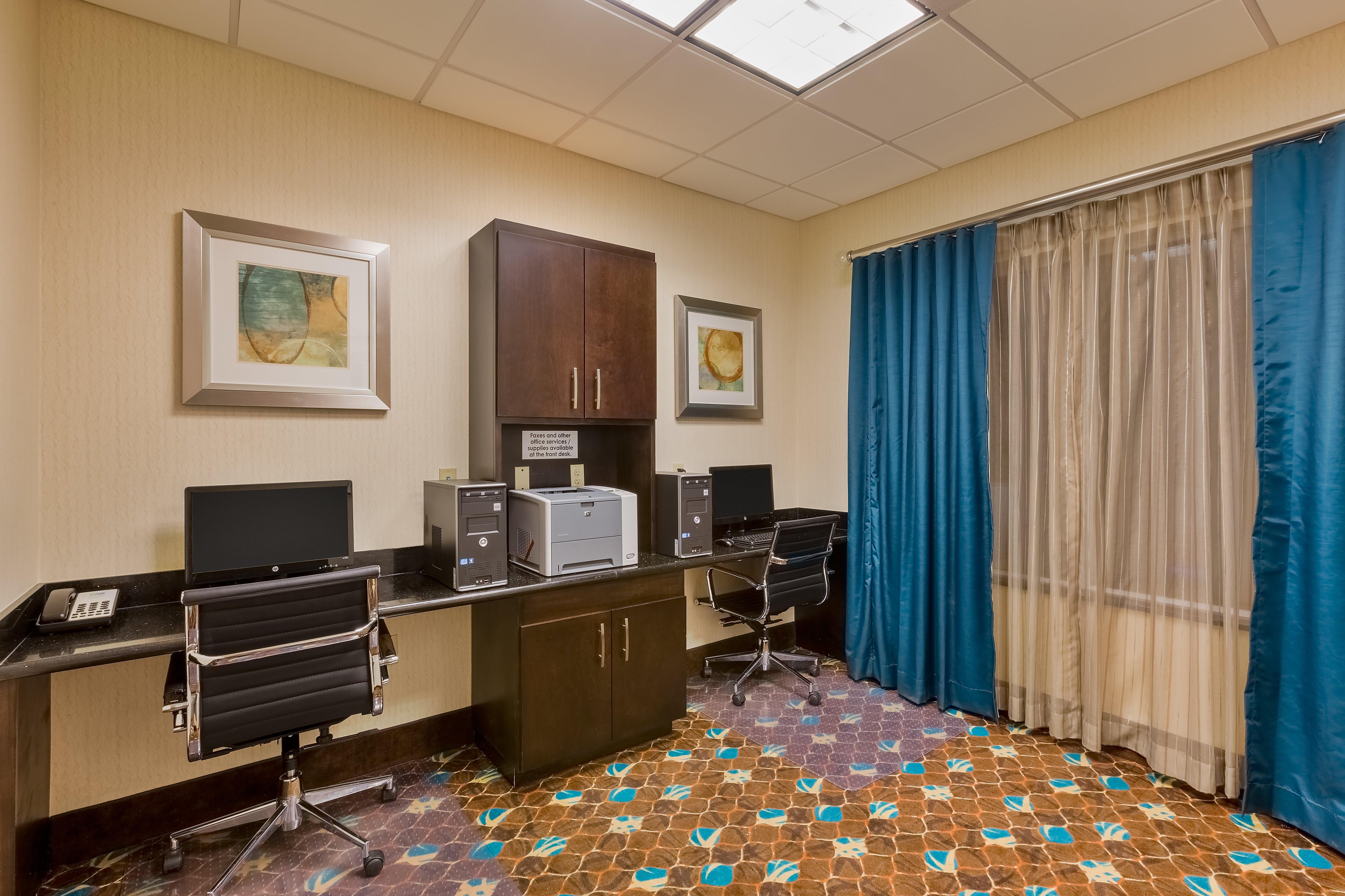Holiday Inn Express And Suites Alpine By Ihg Экстерьер фото