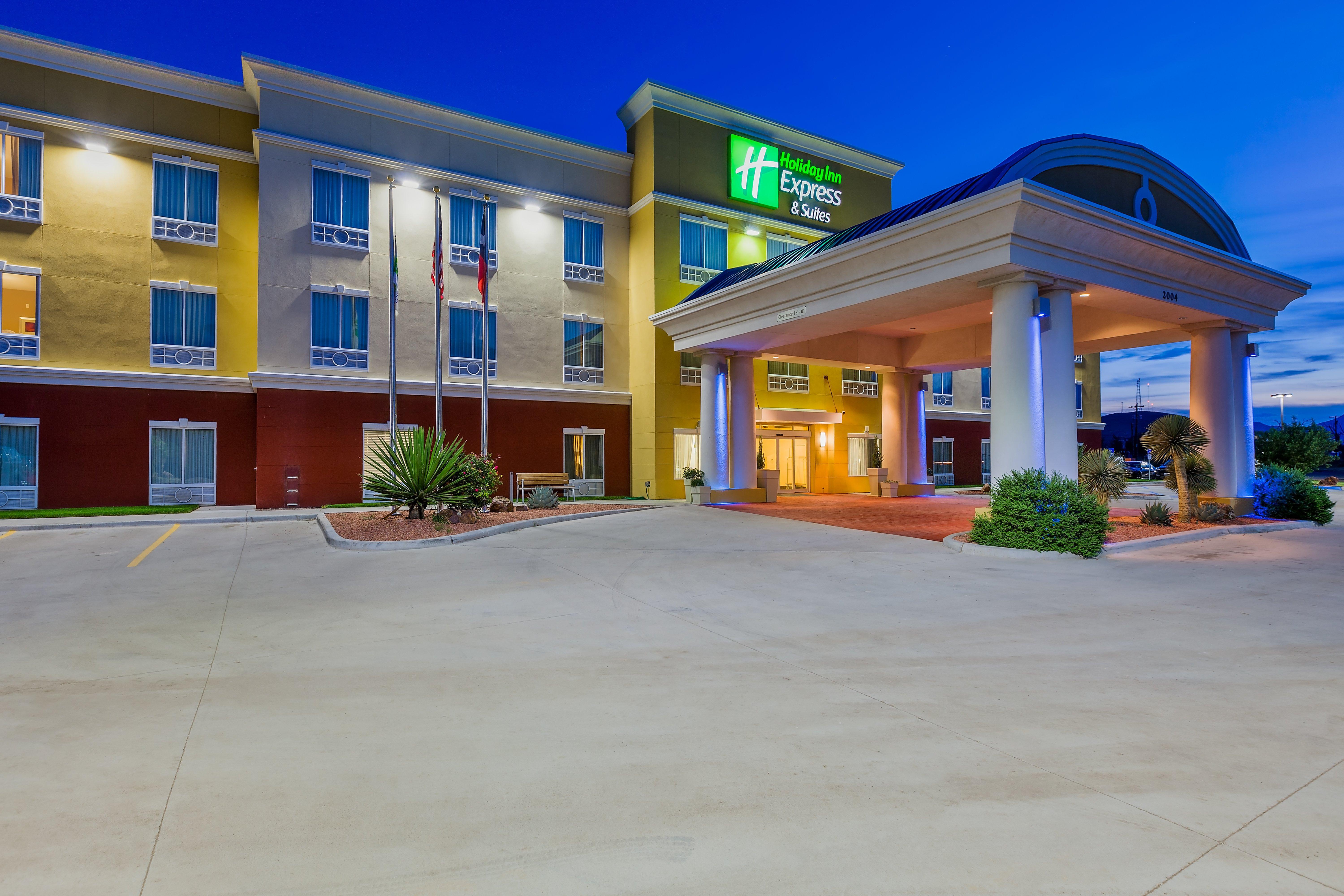 Holiday Inn Express And Suites Alpine By Ihg Экстерьер фото