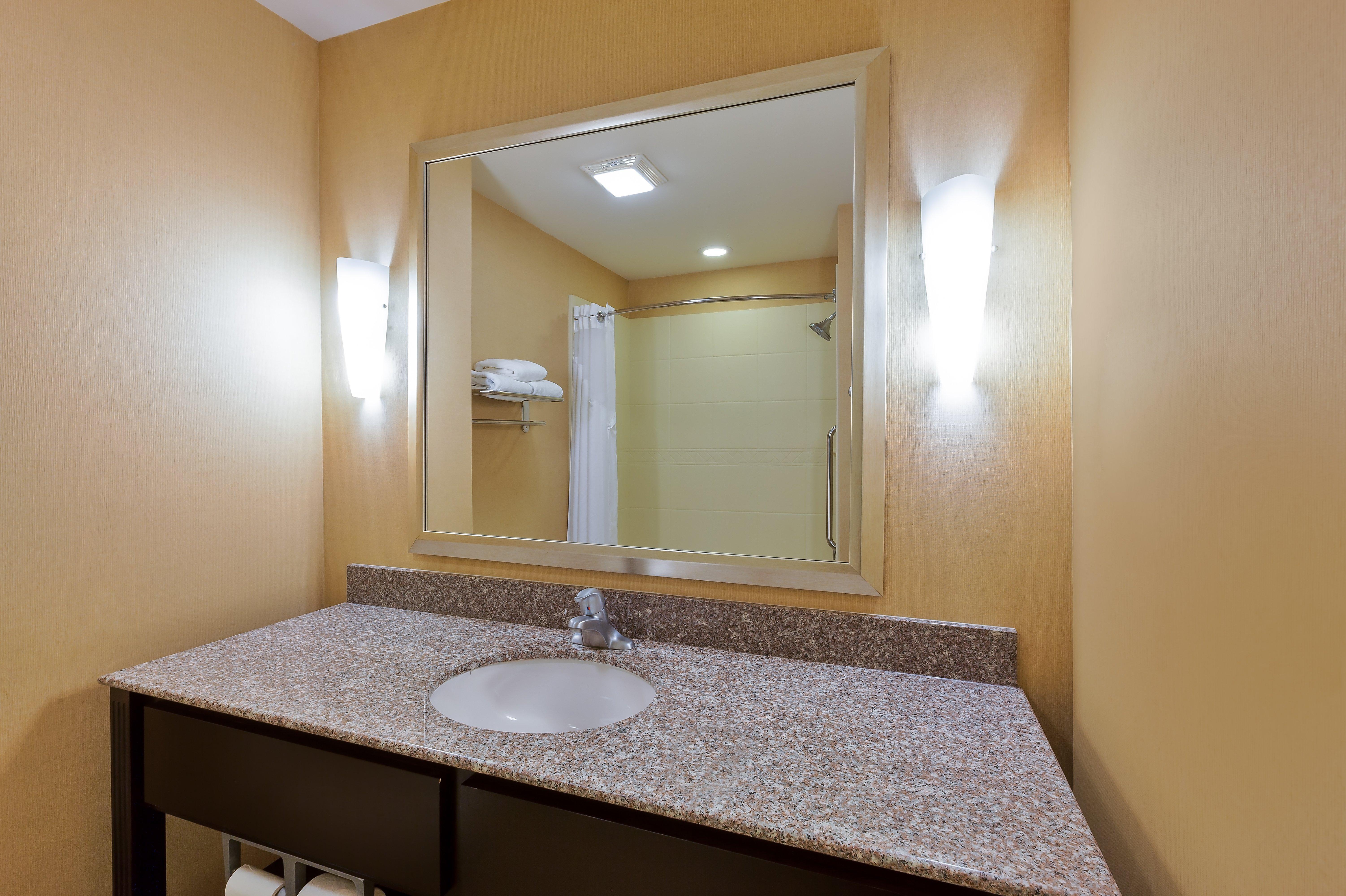 Holiday Inn Express And Suites Alpine By Ihg Экстерьер фото